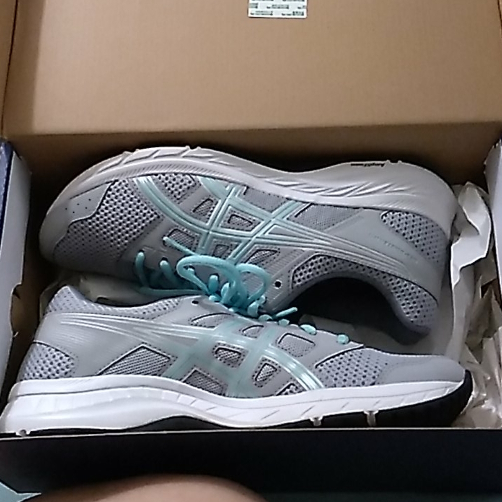 Tennie. shoes